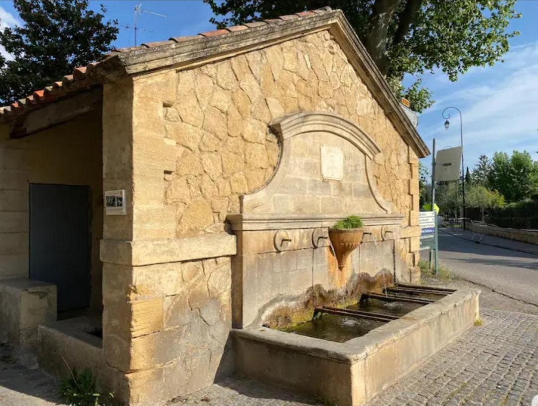 Bastide De L'Oliveraie Avec Jacuzzi Jouques Esterno foto